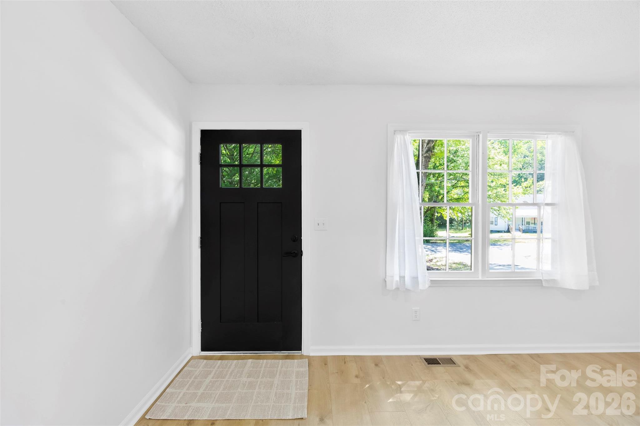 509 California Circle York, SC 29745 - Photo 4 of 26 a view of an empty room