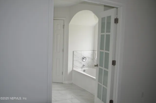 $2,025 | 7061 Civic Club Drive, Jacksonville, FL 32219