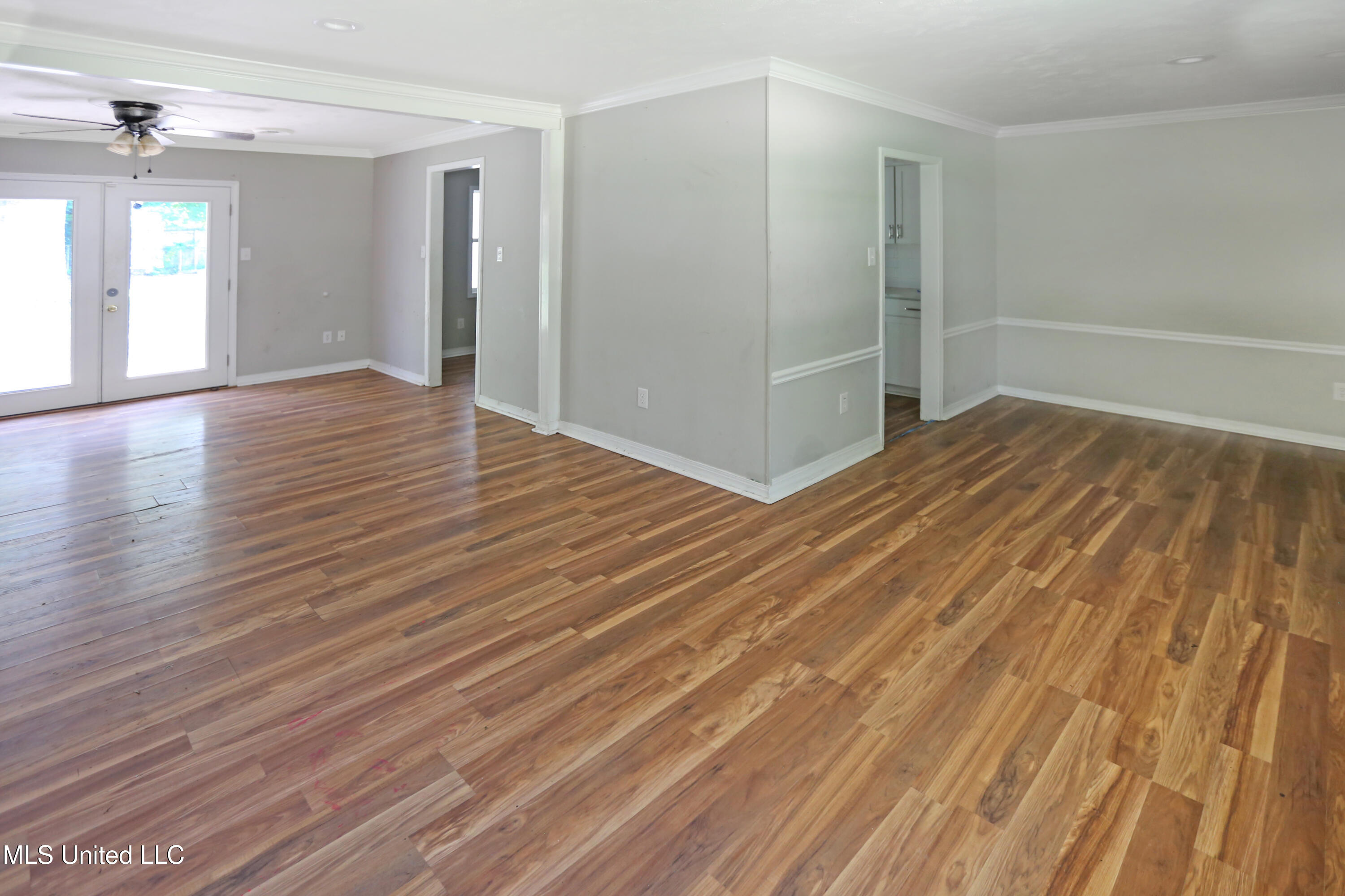 1250 Summer Lane Jackson, MS 39211 - Photo 3 of 18 1250 Summer Ln - 3