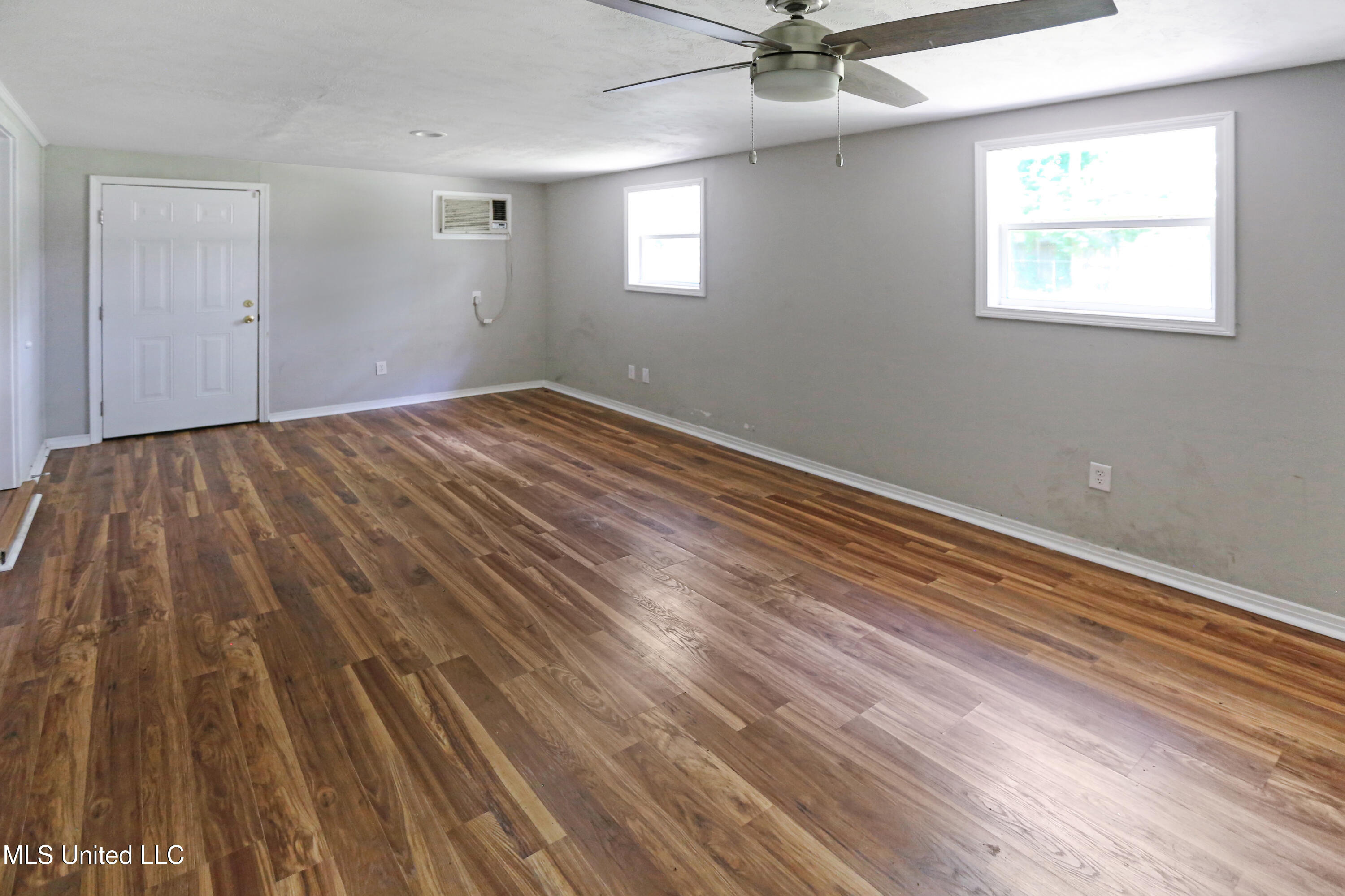 1250 Summer Lane Jackson, MS 39211 - Photo 9 of 18 1250 Summer Ln - 6