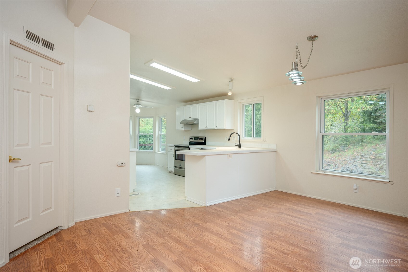 6396 Kalama River Road Kalama, WA 98625 - Photo 5 of 39 Gallery Image 5