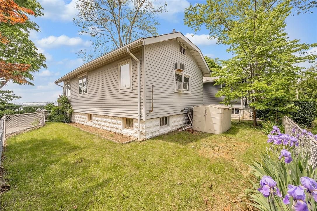 58 Indian Trail, Unit 58 Bronx, NY 10465 - Photo 12 of 29 View of yard