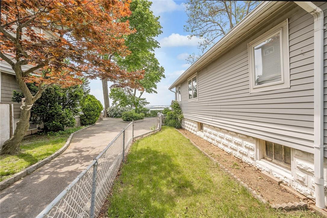 58 Indian Trail, Unit 58 Bronx, NY 10465 - Photo 13 of 29 Side yard