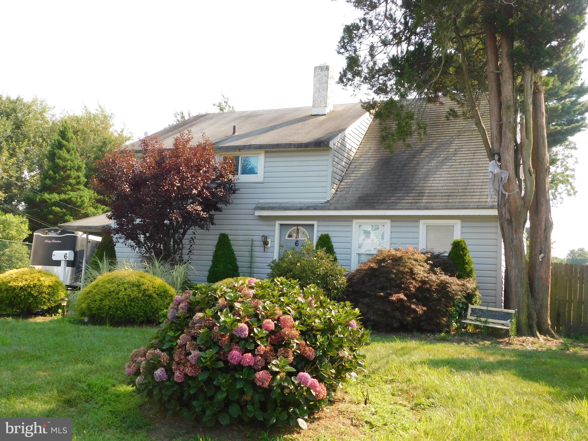 6 Inland Road Levittown, PA 19057 - Photo 1 of 19 Gallery Image 1