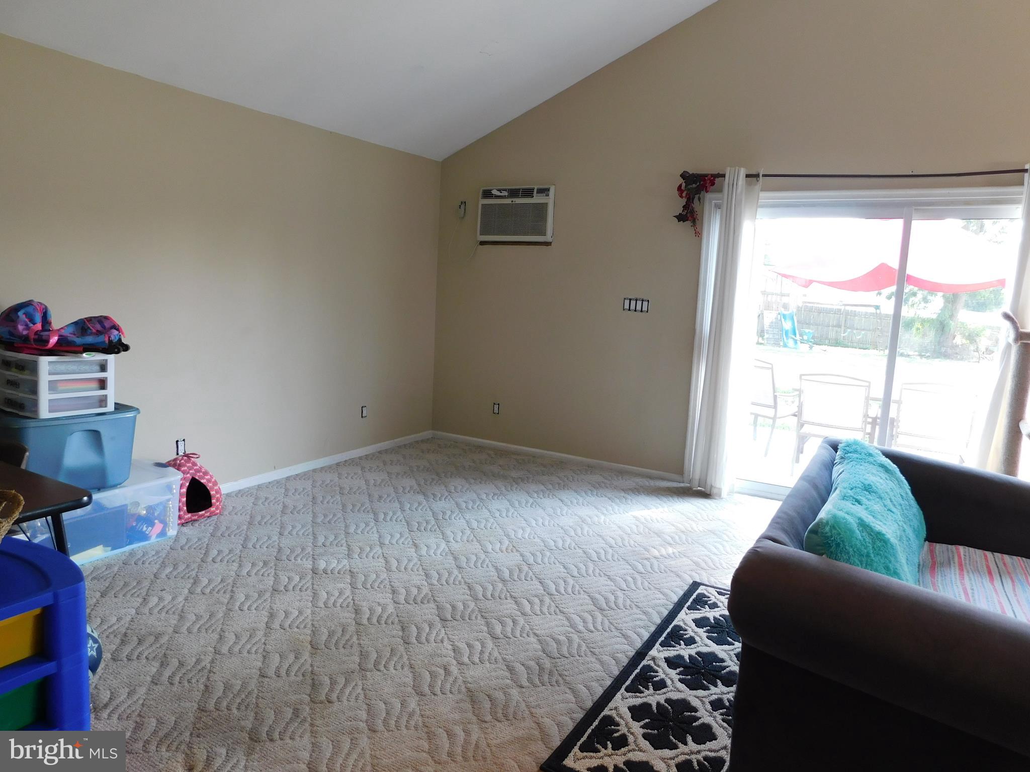 6 Inland Road Levittown, PA 19057 - Photo 4 of 19 Gallery Image 4