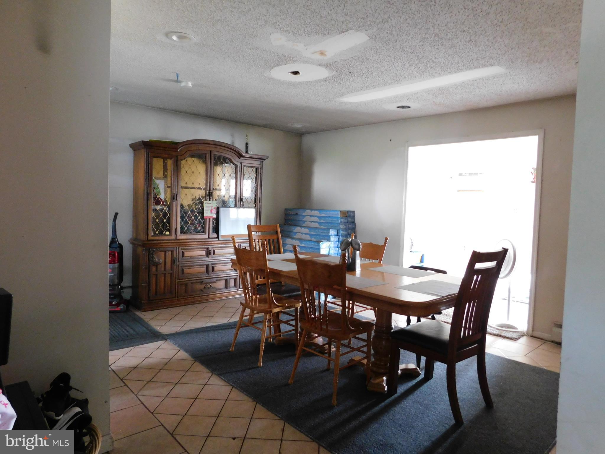 6 Inland Road Levittown, PA 19057 - Photo 8 of 19 Gallery Image 8