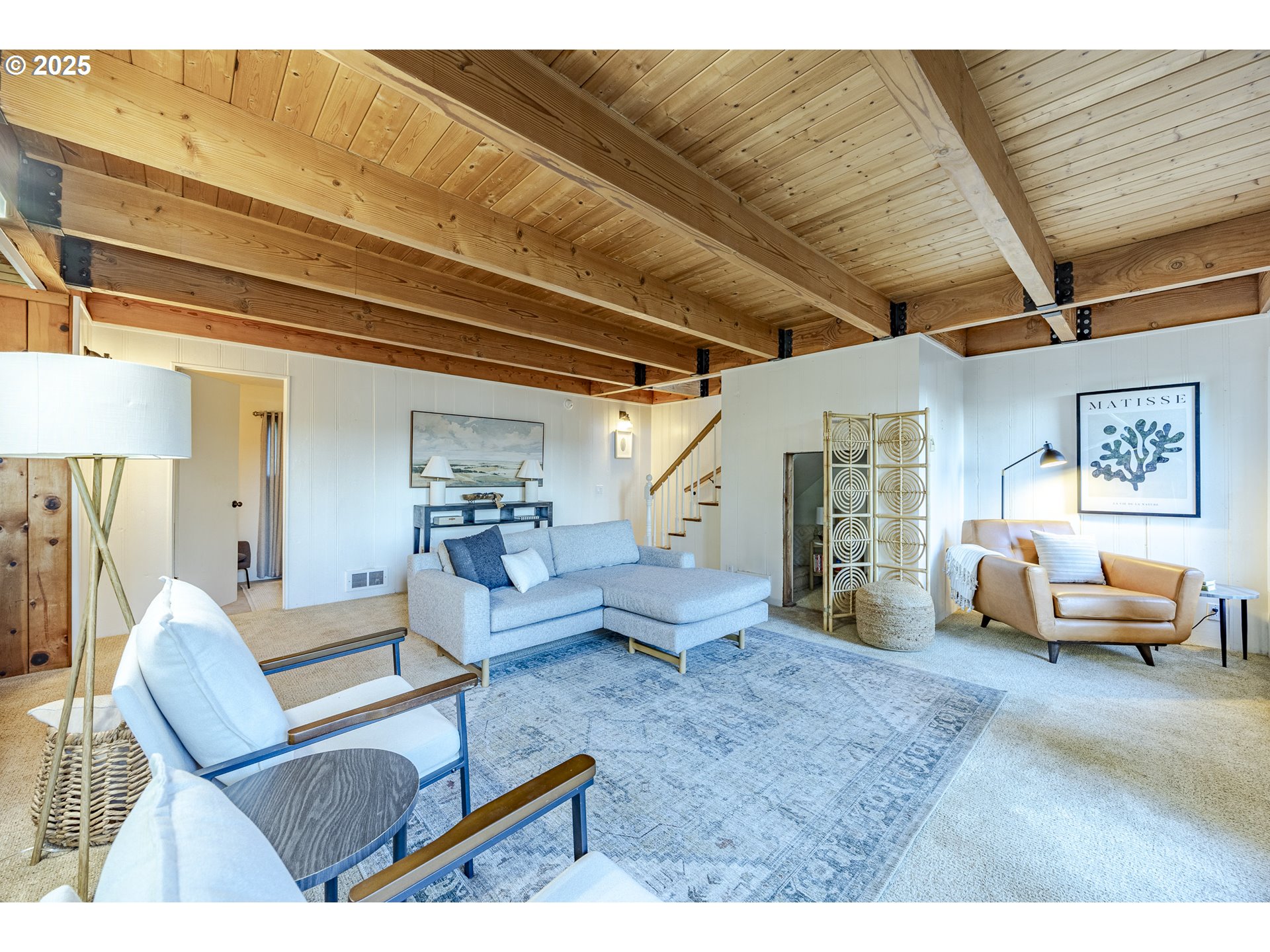 83694 Rio Road Florence, OR 97439 - Photo 18 of 45 a living room with furniture and a couch