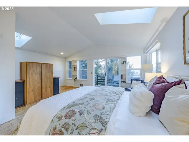 $499,900 | 83694 Rio Road, Florence, OR 97439