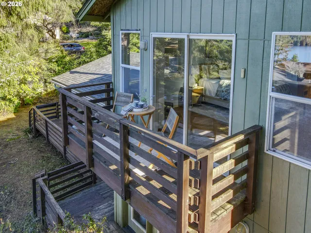 $499,900 | 83694 Rio Road, Florence, OR 97439