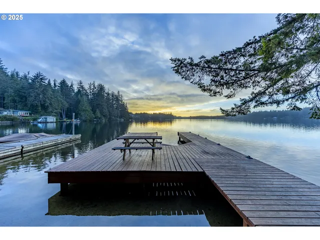 $499,900 | 83694 Rio Road, Florence, OR 97439