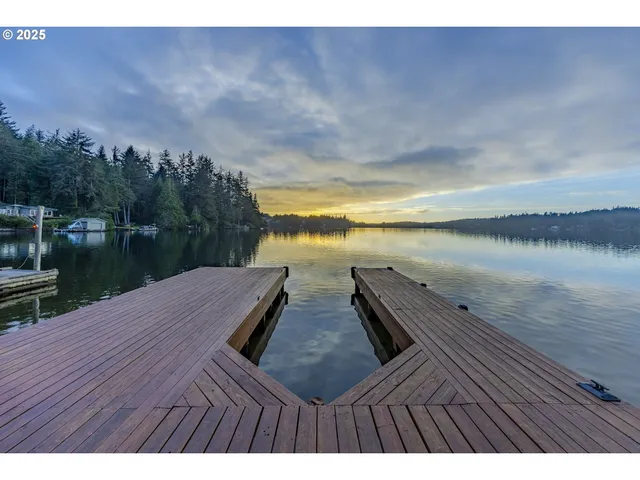 $499,900 | 83694 Rio Road, Florence, OR 97439