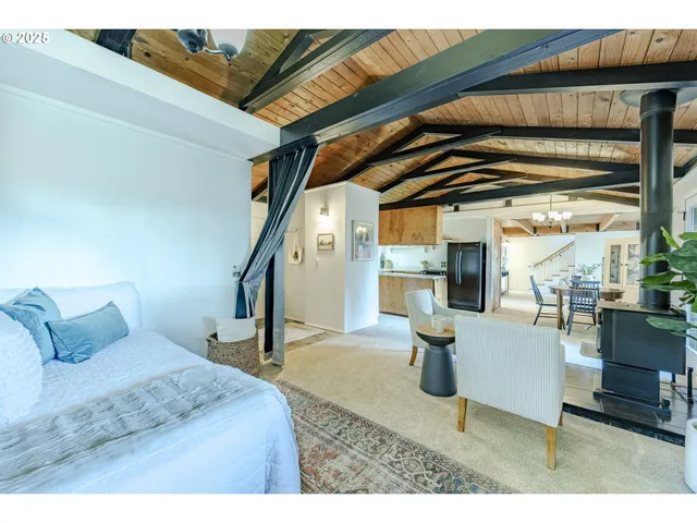 $499,900 | 83694 Rio Road, Florence, OR 97439