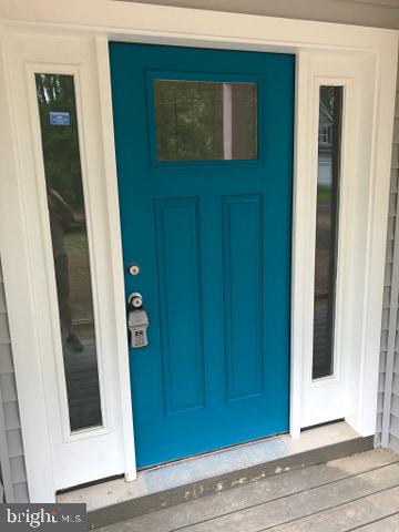 210 Wicomico Road Stevensville, MD 21666 - Photo 2 of 21 Making the front door *pop*!