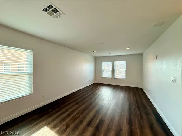 $2,705 | 3445 Conterra Park Avenue, North Las Vegas, NV 89081