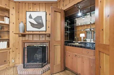 $3,989,000 | 2835 Hillside Drive, Burlingame, CA 94010