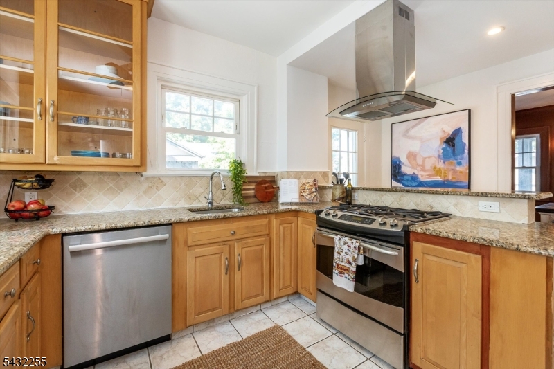 61 Luddington Road West Orange, NJ 07052 - Photo 17 of 42