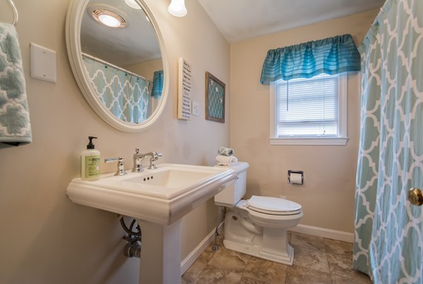 196 Waverley Road North Andover, MA 01845 - Photo 14 of 20