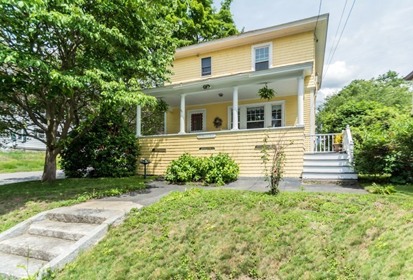 196 Waverley Road North Andover, MA 01845 - Photo 2 of 20