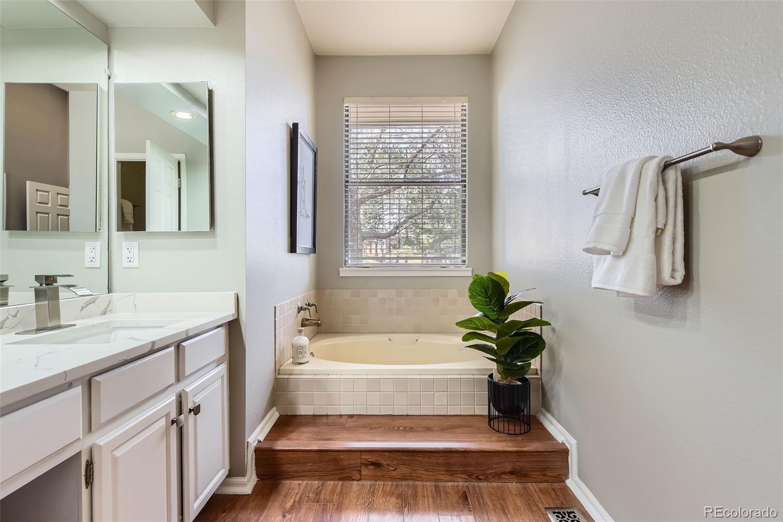 8834 Blue Mountain Place Highlands Ranch, CO 80126 - Photo 12 of 31