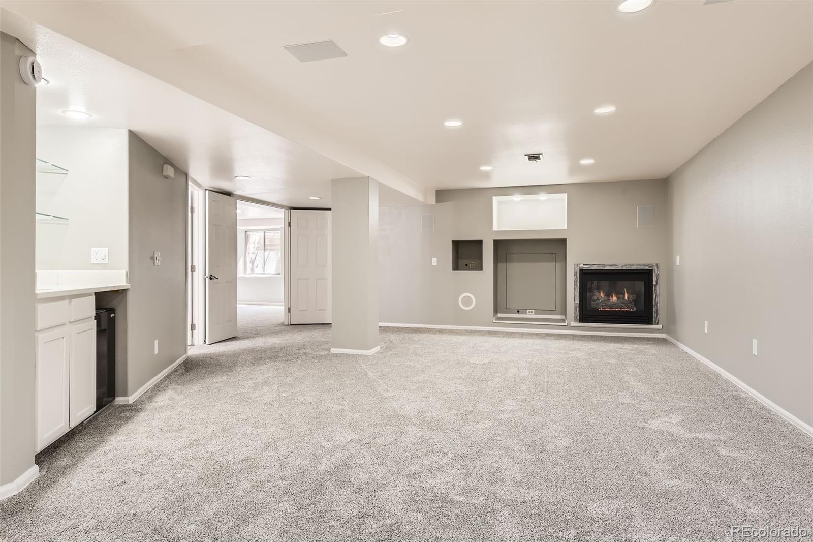 8834 Blue Mountain Place Highlands Ranch, CO 80126 - Photo 17 of 31