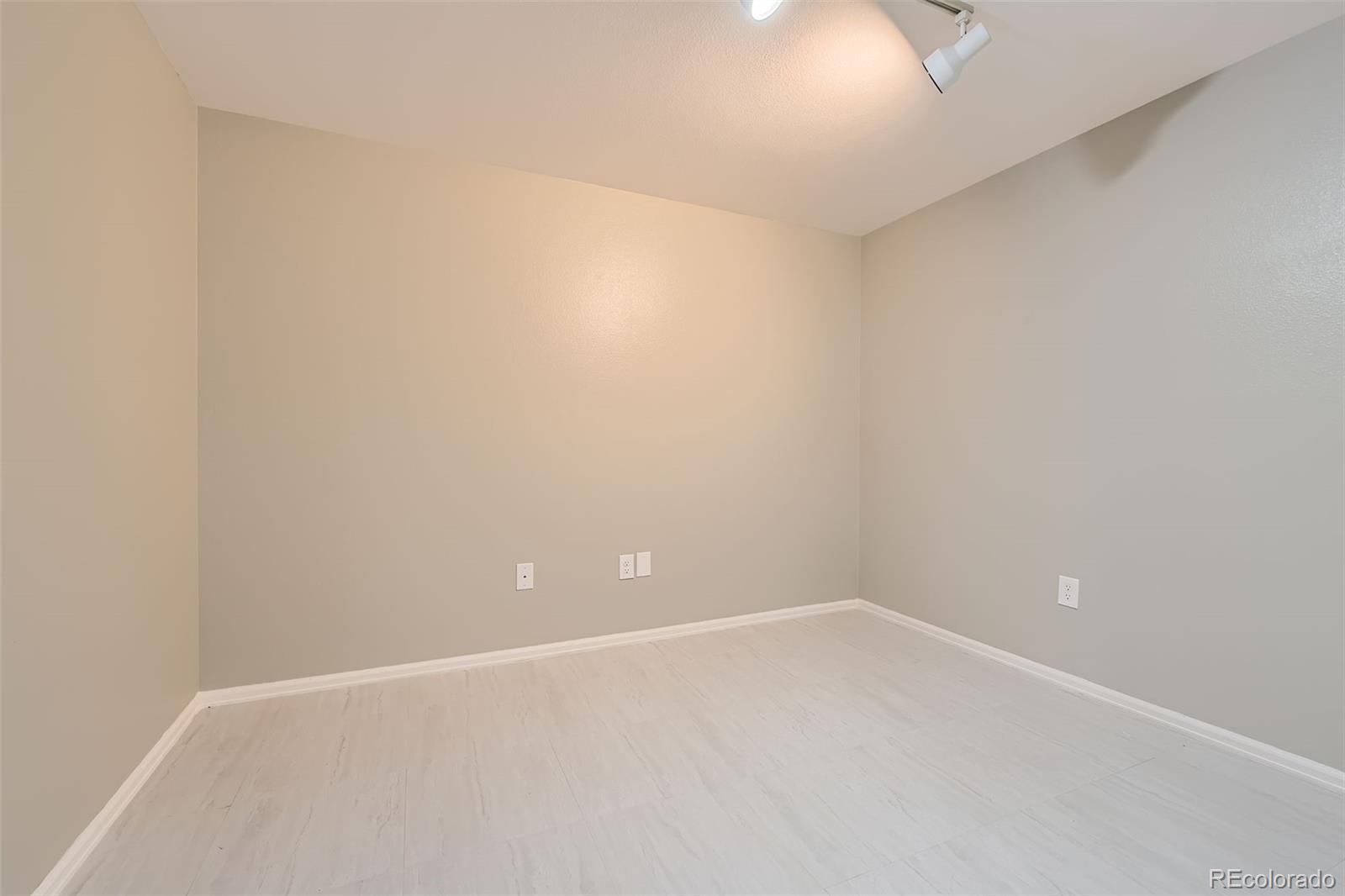 8834 Blue Mountain Place Highlands Ranch, CO 80126 - Photo 27 of 31