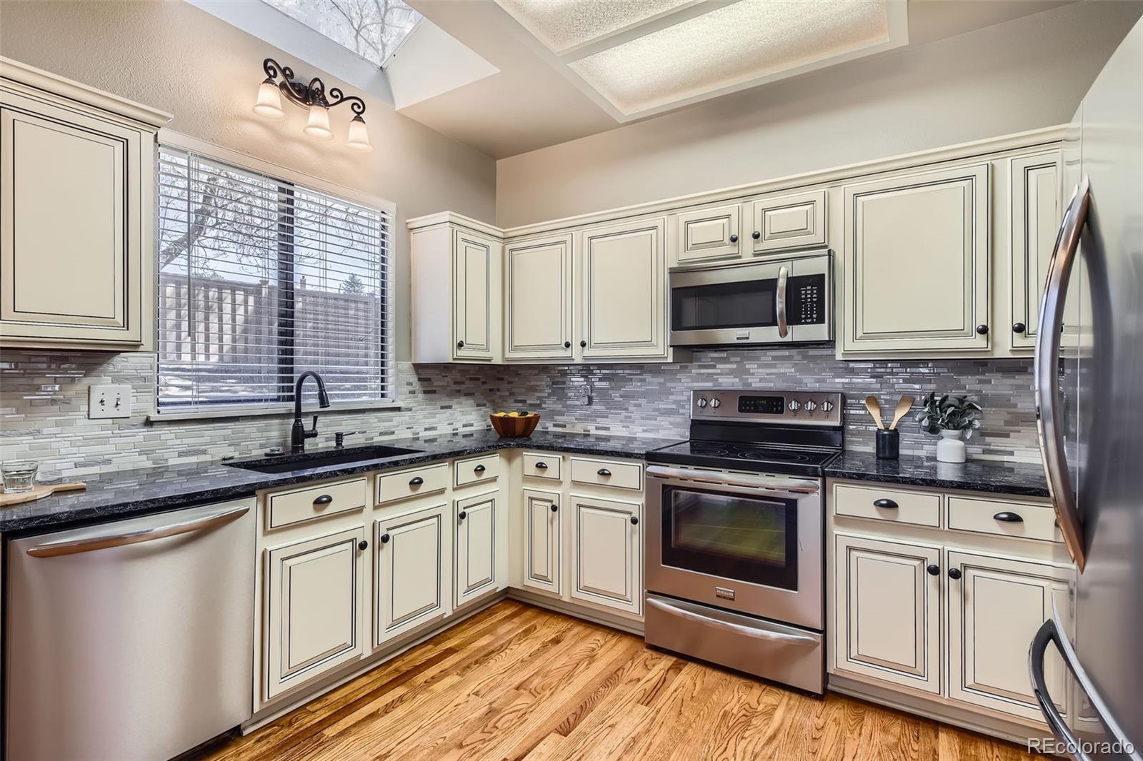 8834 Blue Mountain Place Highlands Ranch, CO 80126 - Photo 8 of 31