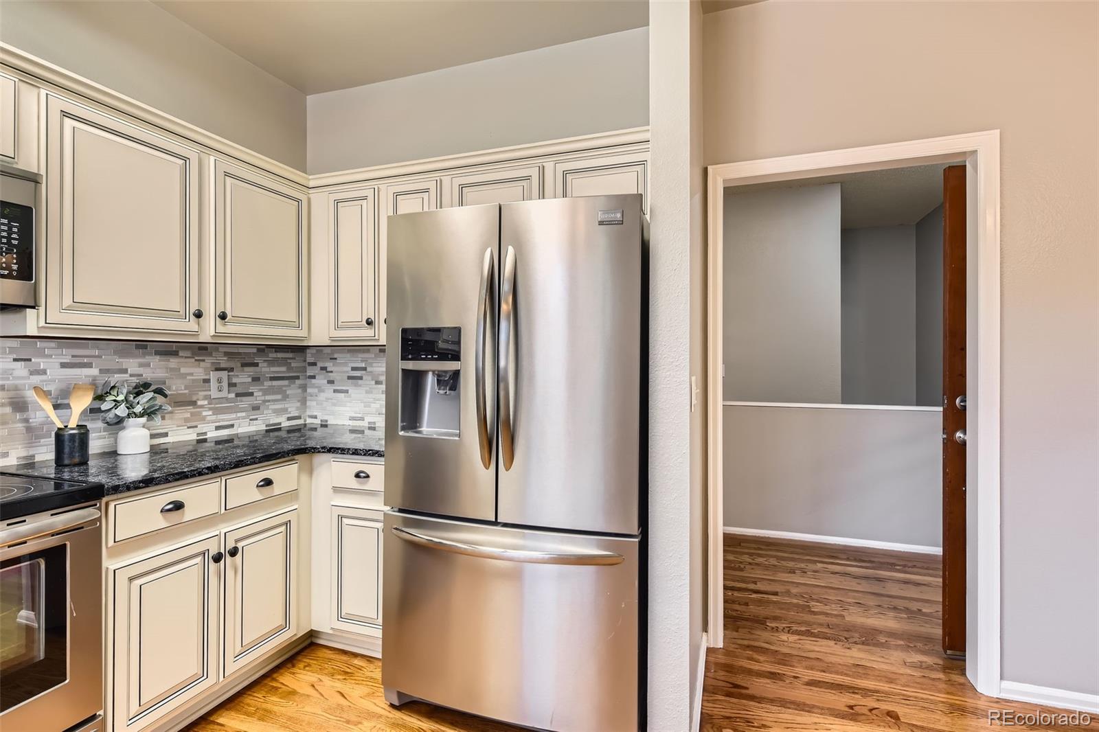 8834 Blue Mountain Place Highlands Ranch, CO 80126 - Photo 9 of 31