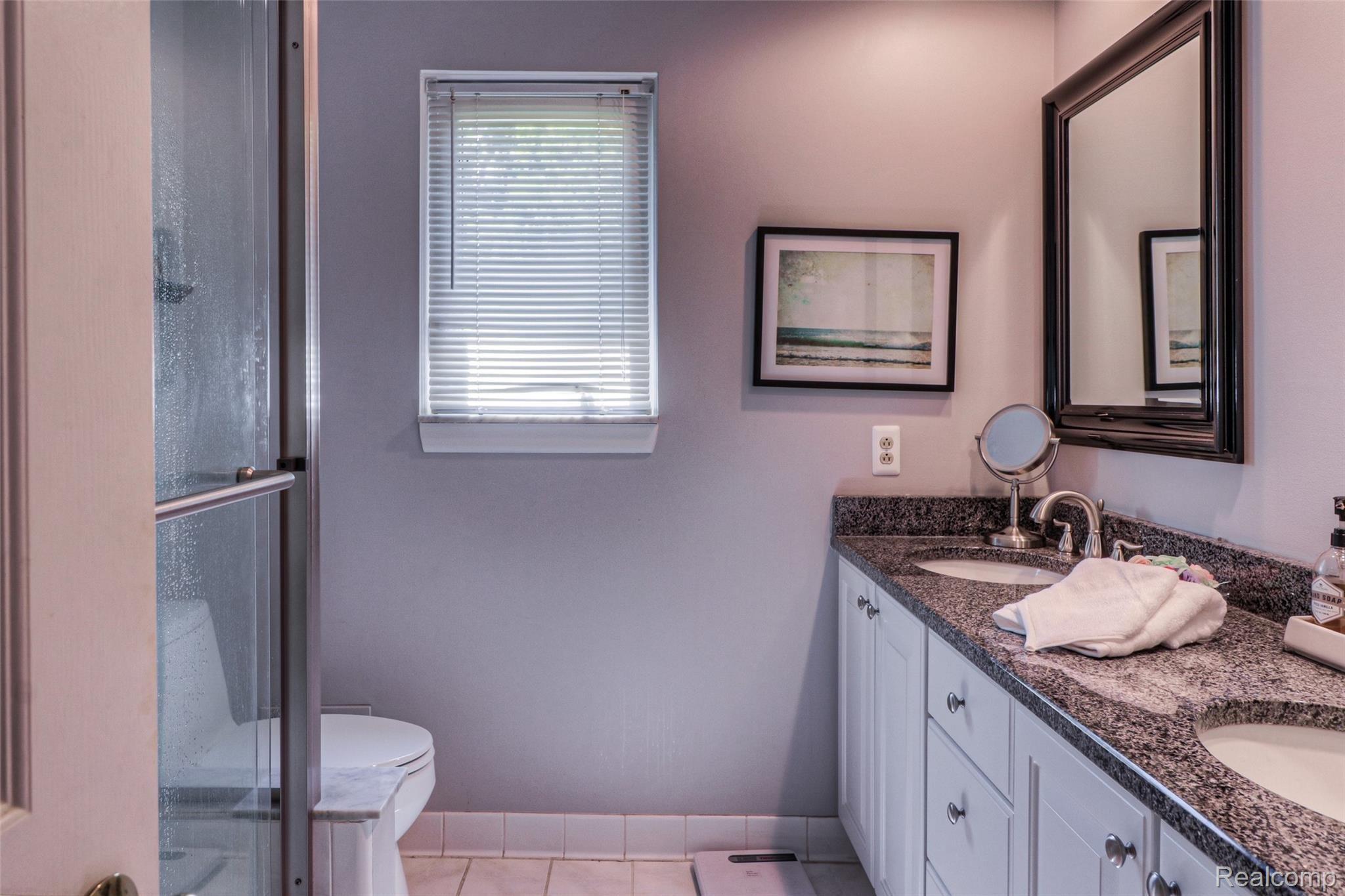1107 Valley Stream Drive Rochester, MI 48309 - Photo 42 of 50 -45.jpg