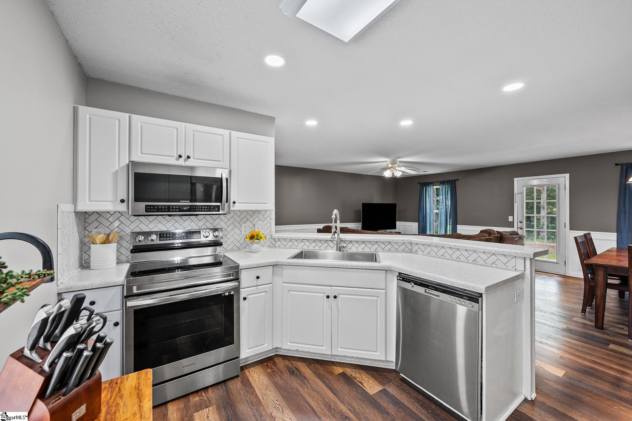 465 Boiter Road Williamston, SC 29697 - Photo 2 of 37