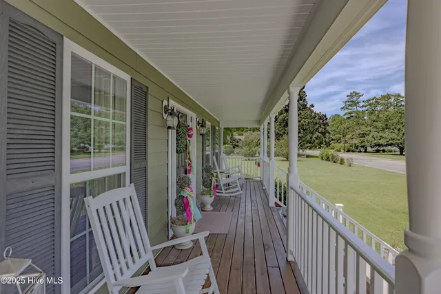 $347,000 | 307 West Murray Street, Wallace, NC 28466