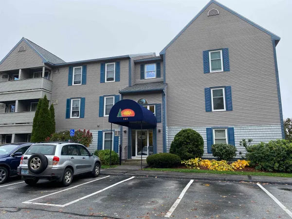 $1,899 | 143 Eastern Avenue, Unit 103, Manchester, NH 03104