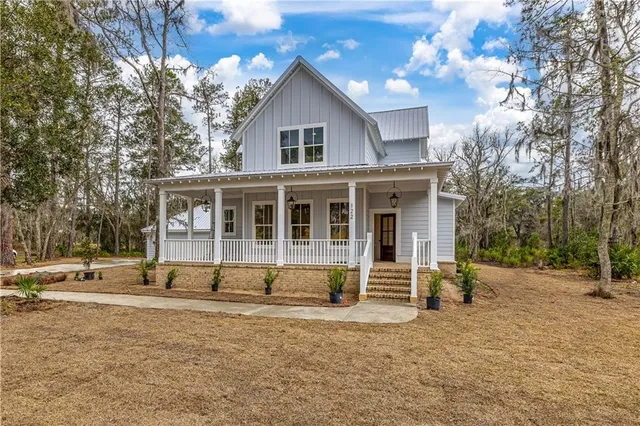 $925,000 | 122 Robertson Circle, St. Simons Island, GA 31522