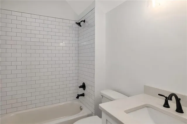 $925,000 | 122 Robertson Circle, St. Simons Island, GA 31522