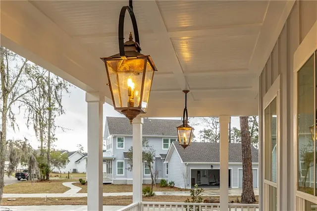 $925,000 | 122 Robertson Circle, St. Simons Island, GA 31522
