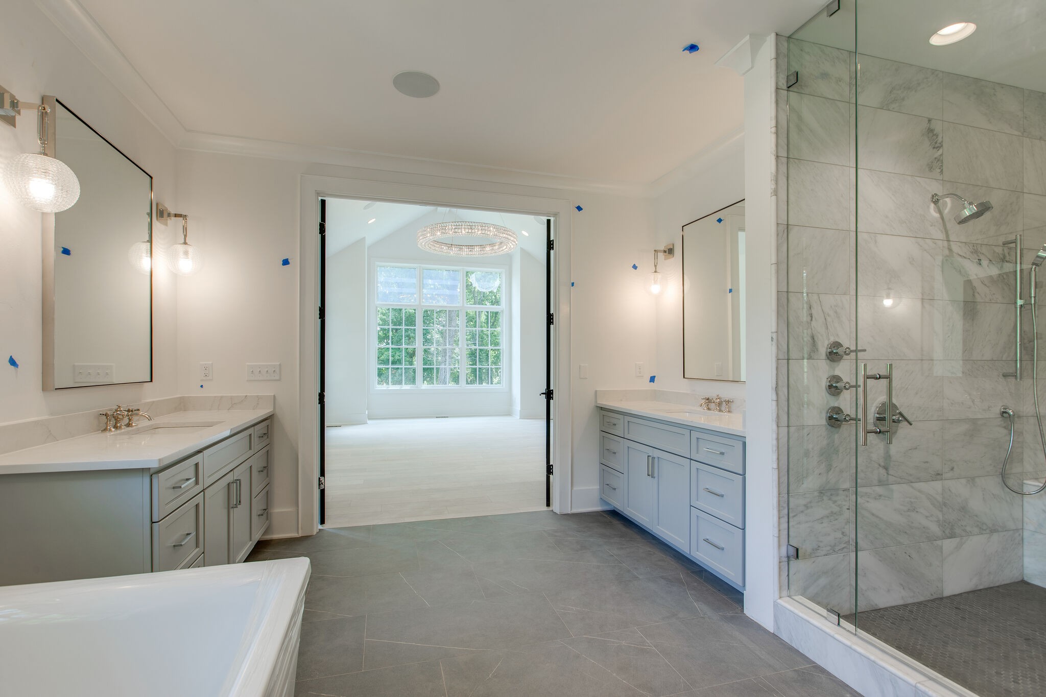3800 Estes Road Nashville, TN 37215 - Photo 38 of 50 a bathroom with a tub sink shower and mirror