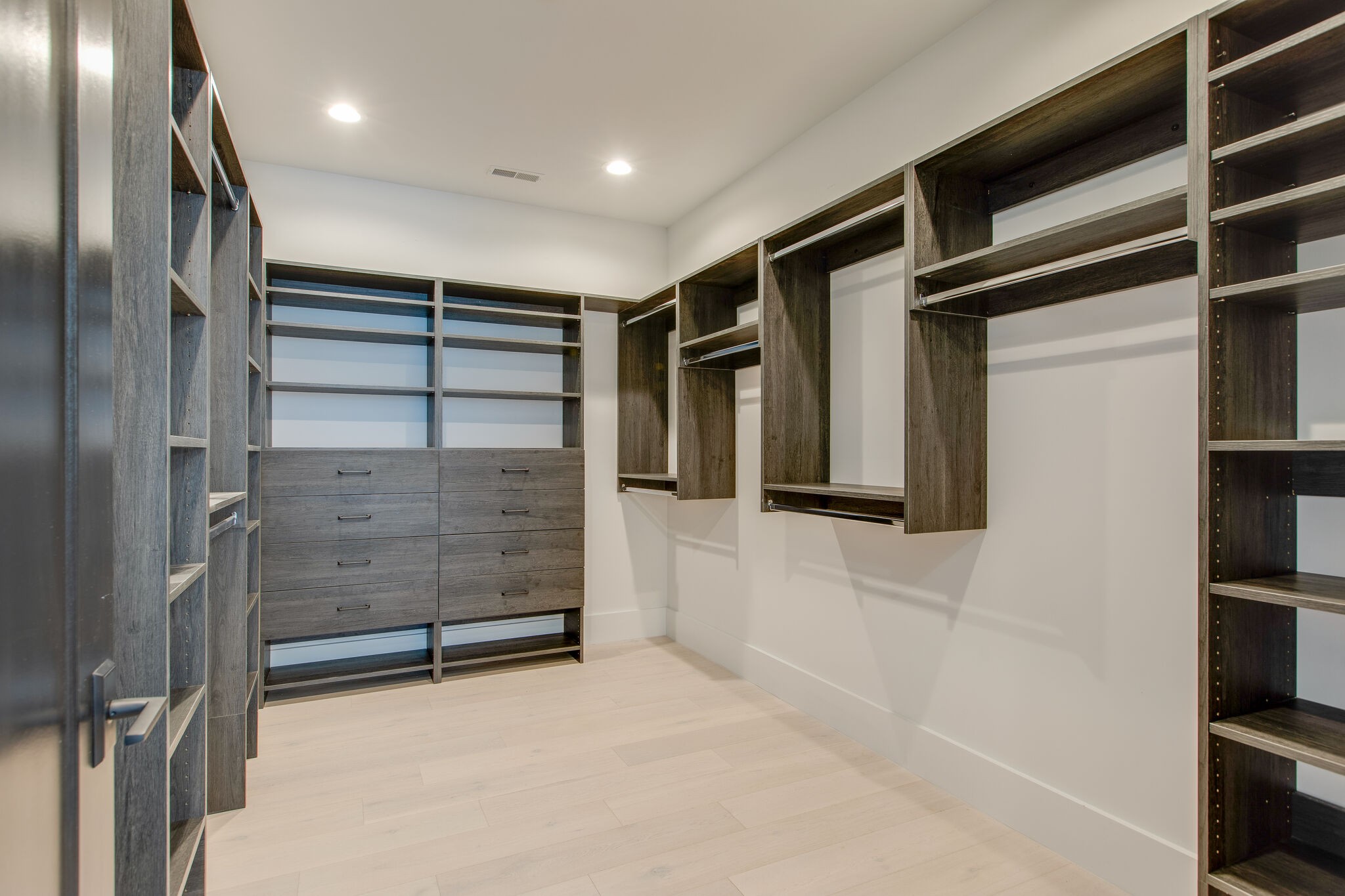 3800 Estes Road Nashville, TN 37215 - Photo 40 of 50 a view of an empty walk in closet