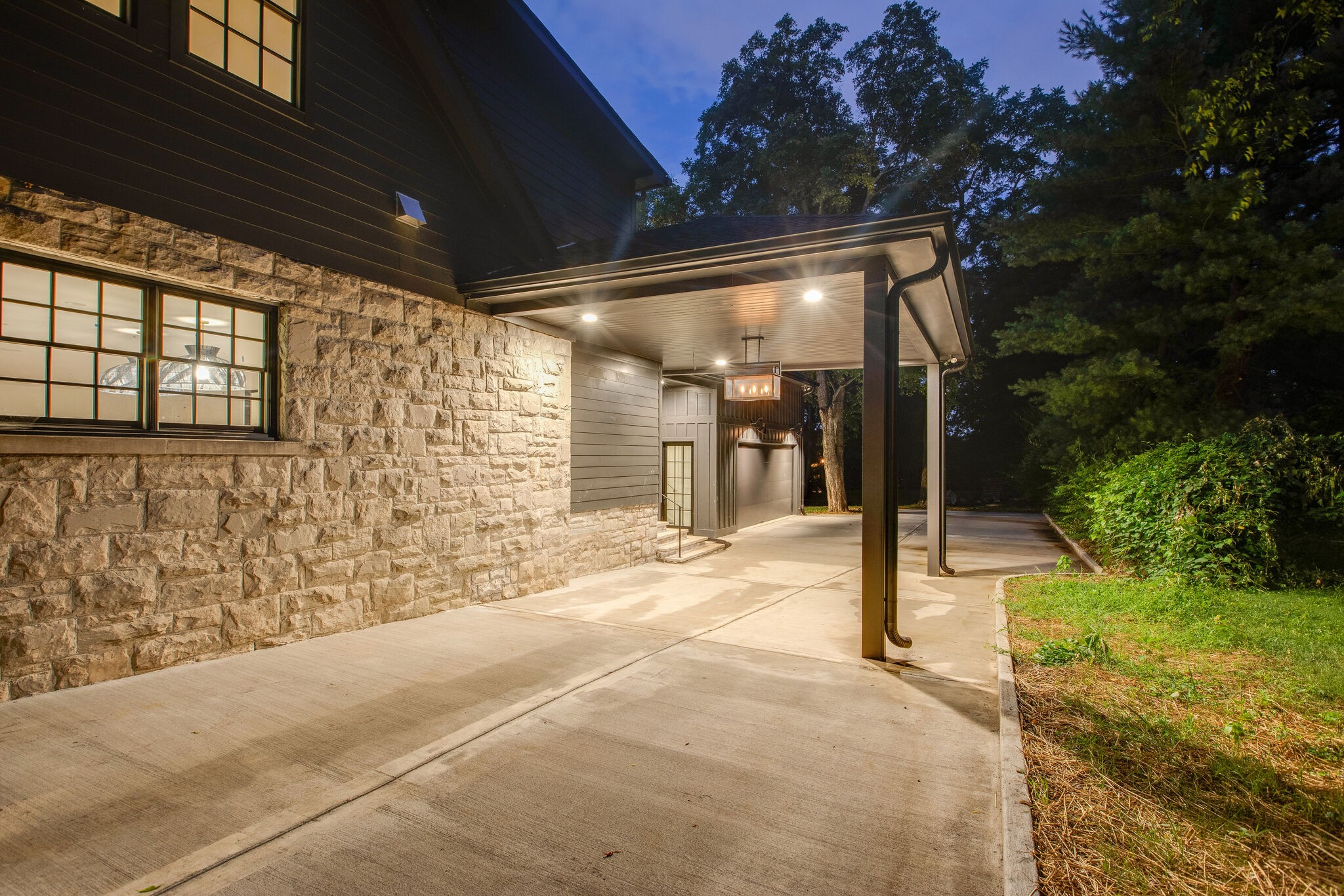3800 Estes Road Nashville, TN 37215 - Photo 4 of 50 a view of entrance gate of house