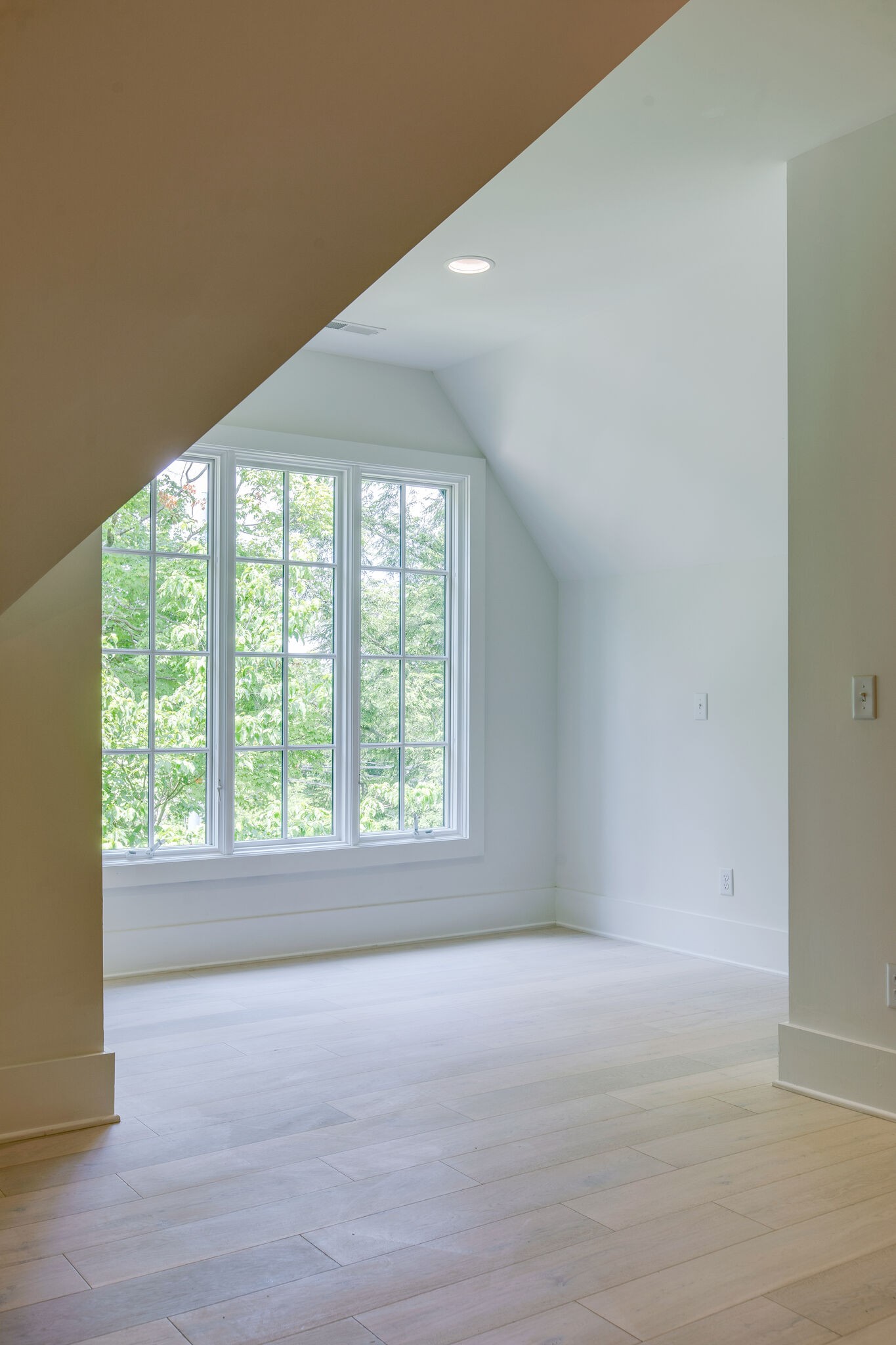 3800 Estes Road Nashville, TN 37215 - Photo 43 of 50 a view of an empty room with a window