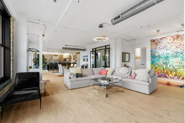 $4,495 | 290 Market Street, Unit 702, Minneapolis, MN 55405