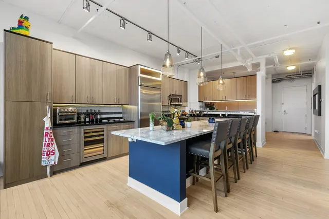 $4,495 | 290 Market Street, Unit 702, Minneapolis, MN 55405