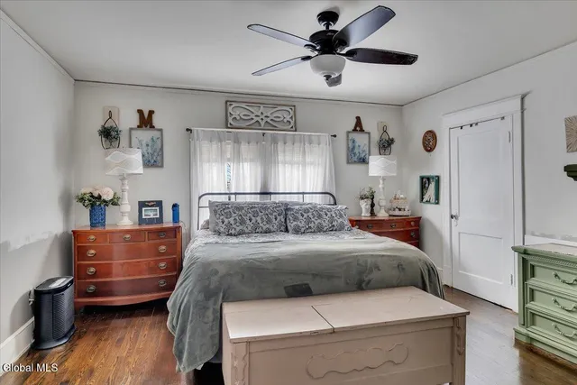 $330,000 | 7 Mountain View Avenue, East Greenbush, NY 12061