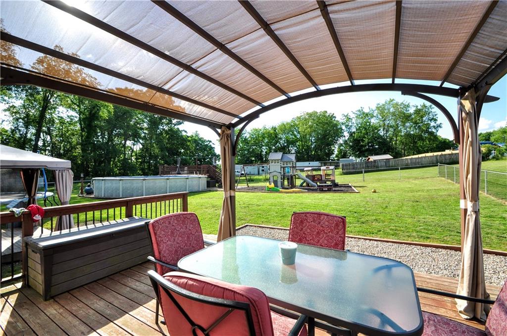 611 Stewartstown Road Point Marion, PA 15474 - Photo 10 of 26