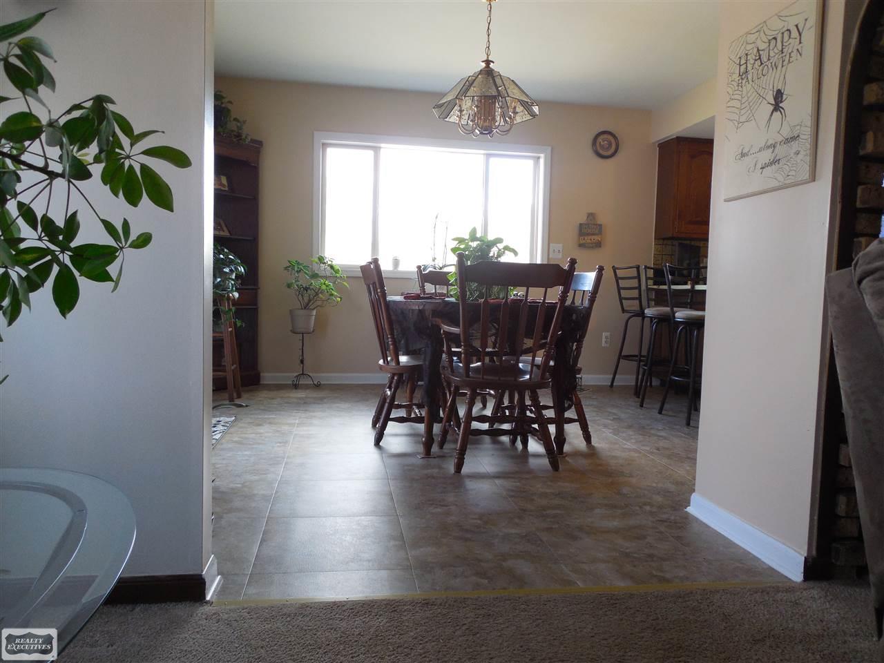 72275 Campground Road Romeo, MI 48065 - Photo 6 of 62 31345485-5.JPG