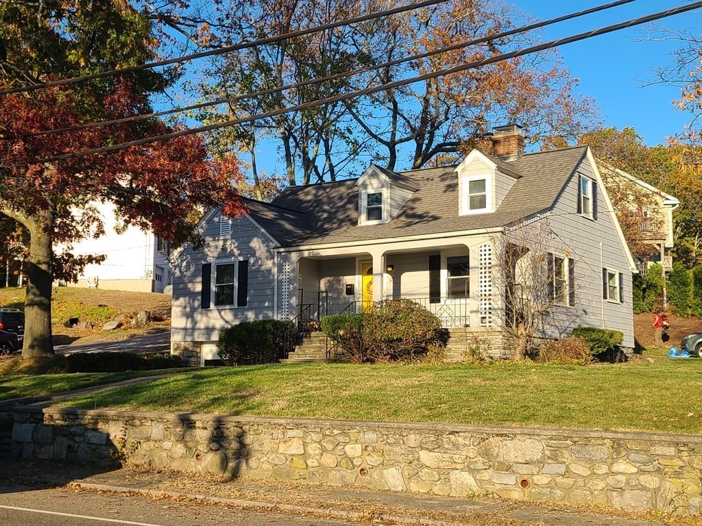 321 Massasoit Road Worcester, MA 01604 - Photo 2 of 32 Gallery Image 2