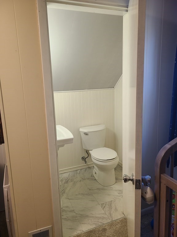 321 Massasoit Road Worcester, MA 01604 - Photo 24 of 32 Gallery Image 24