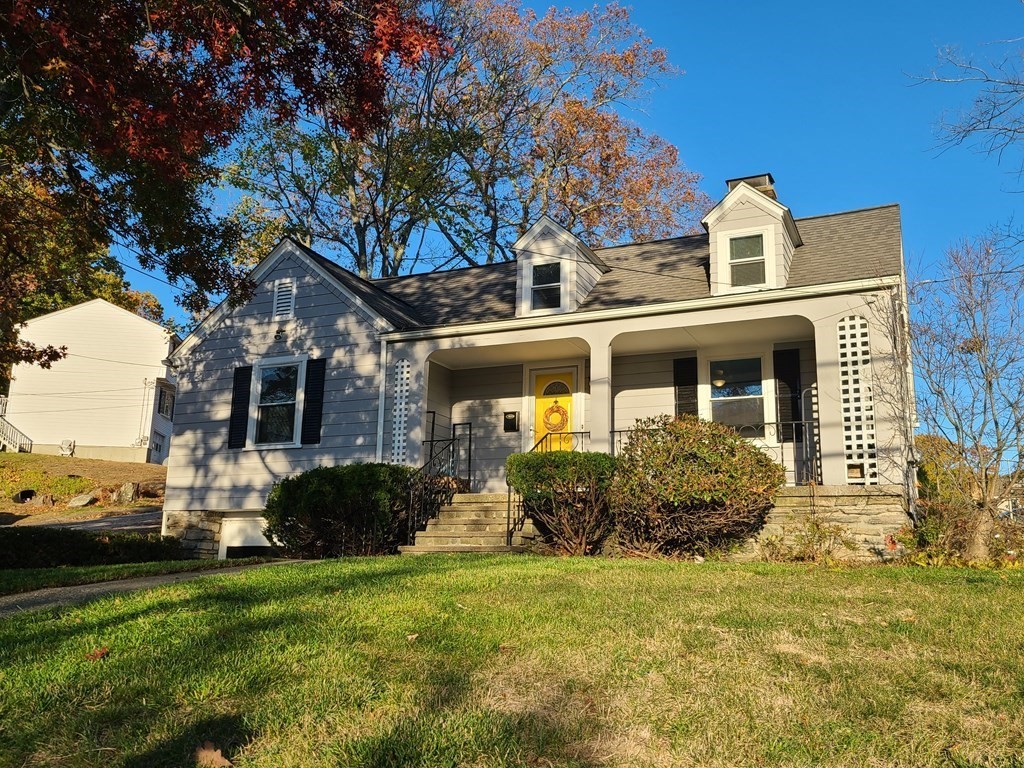 321 Massasoit Road Worcester, MA 01604 - Photo 3 of 32 Gallery Image 3