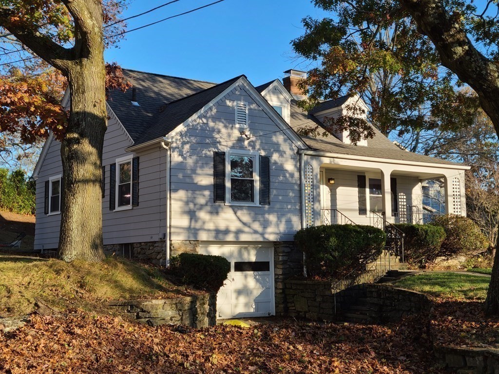 321 Massasoit Road Worcester, MA 01604 - Photo 4 of 32 Gallery Image 4