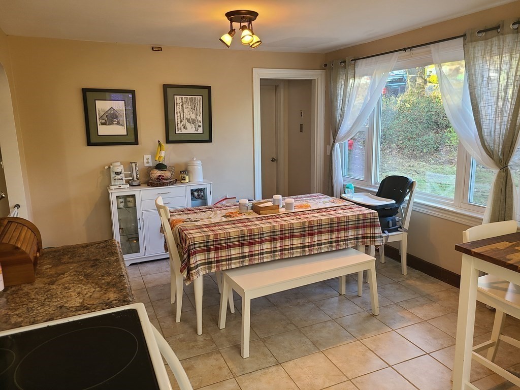 321 Massasoit Road Worcester, MA 01604 - Photo 8 of 32 Gallery Image 8