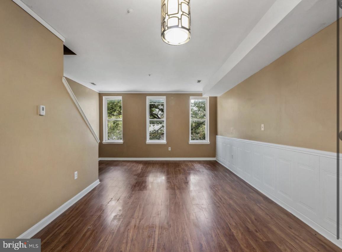 523 Mosher Street Baltimore, MD 21217 - Photo 1 of 17