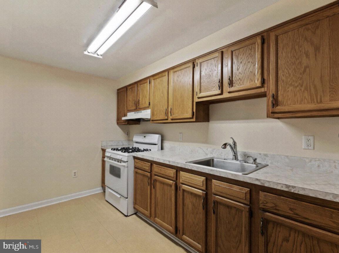 523 Mosher Street Baltimore, MD 21217 - Photo 8 of 17 Unit #2